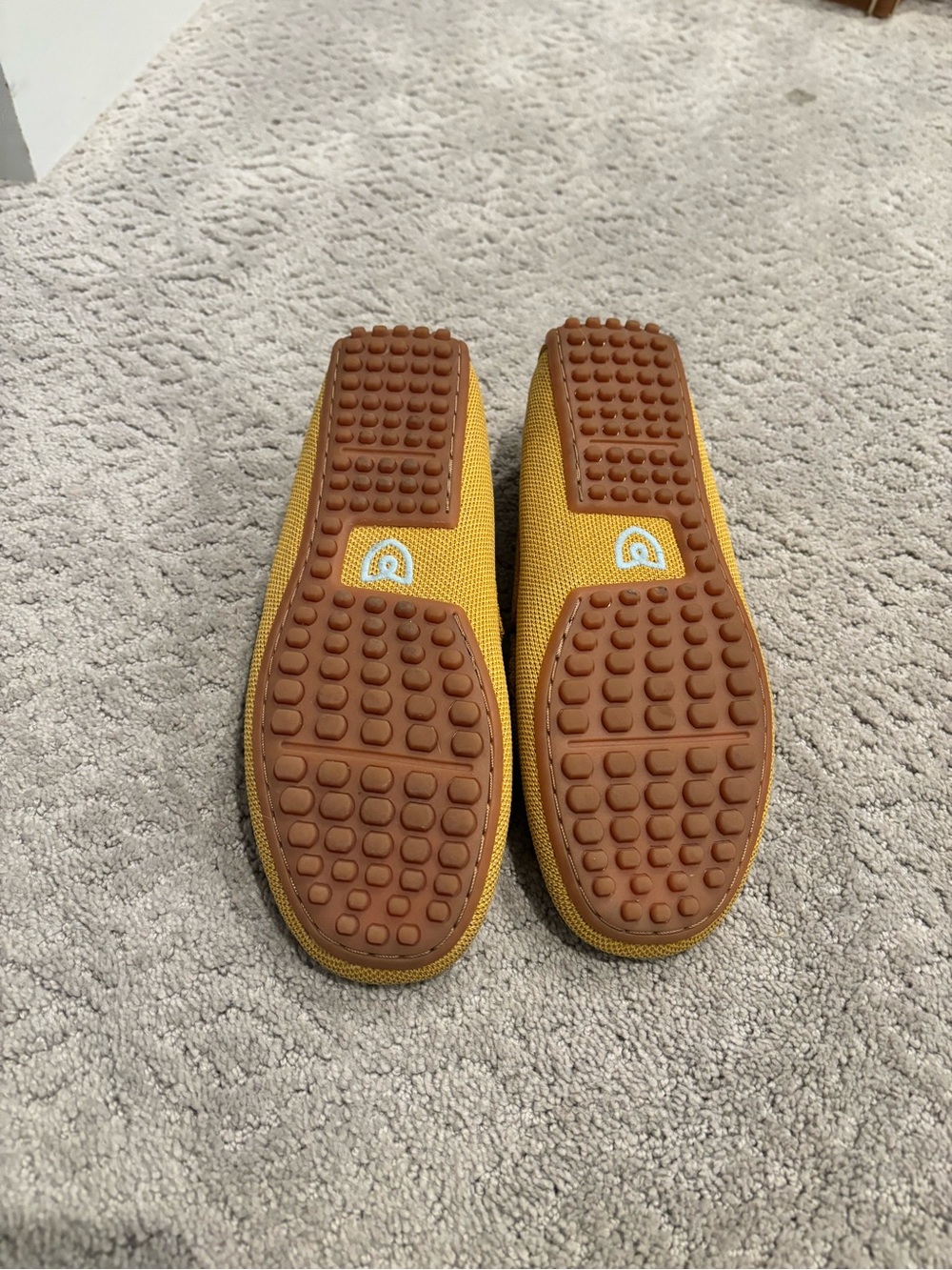 Rothy’s Women’s Driving Loafer Sunflower Yellow size 6.5 - Picture 3 of 3